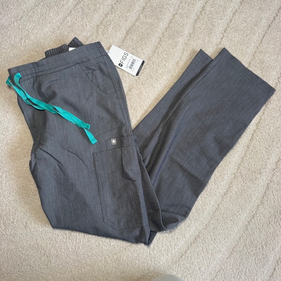 Figs Pants - NWT FIGS Yola Skinny Scrub Pants Graphite Gray Women Small TW2000R Nursing